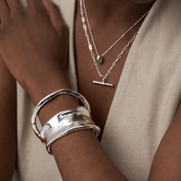 Orelia Statement Organic Molten Metal Cuff – S&oslash;lv